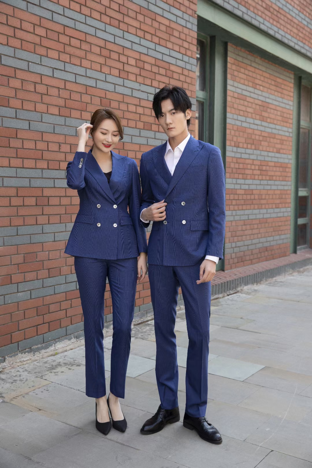 湖南掌尚服飾有限公司_衡陽職業(yè)制服時尚西服設計生產(chǎn)銷售