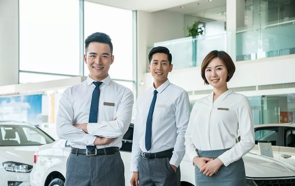 湖南掌尚服飾有限公司_衡陽(yáng)職業(yè)制服時(shí)尚西服設(shè)計(jì)生產(chǎn)銷(xiāo)售 湖南掌尚服飾有限公司_衡陽(yáng)職業(yè)制服時(shí)尚西服設(shè)計(jì)生產(chǎn)銷(xiāo)售